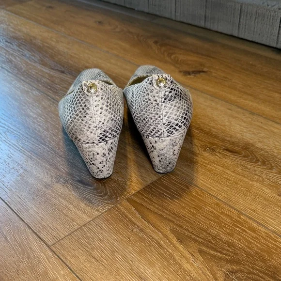 Anne Klein Snakeskin Heels - Black and Cream - Picture 4 of 5